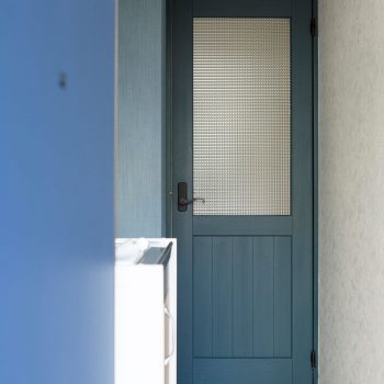 池尻のアパート リノベーションデザイン 内装ドア