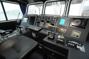 洋上風力発電アクセス船 PORTCAT ONE 船舶デザイン 操縦席