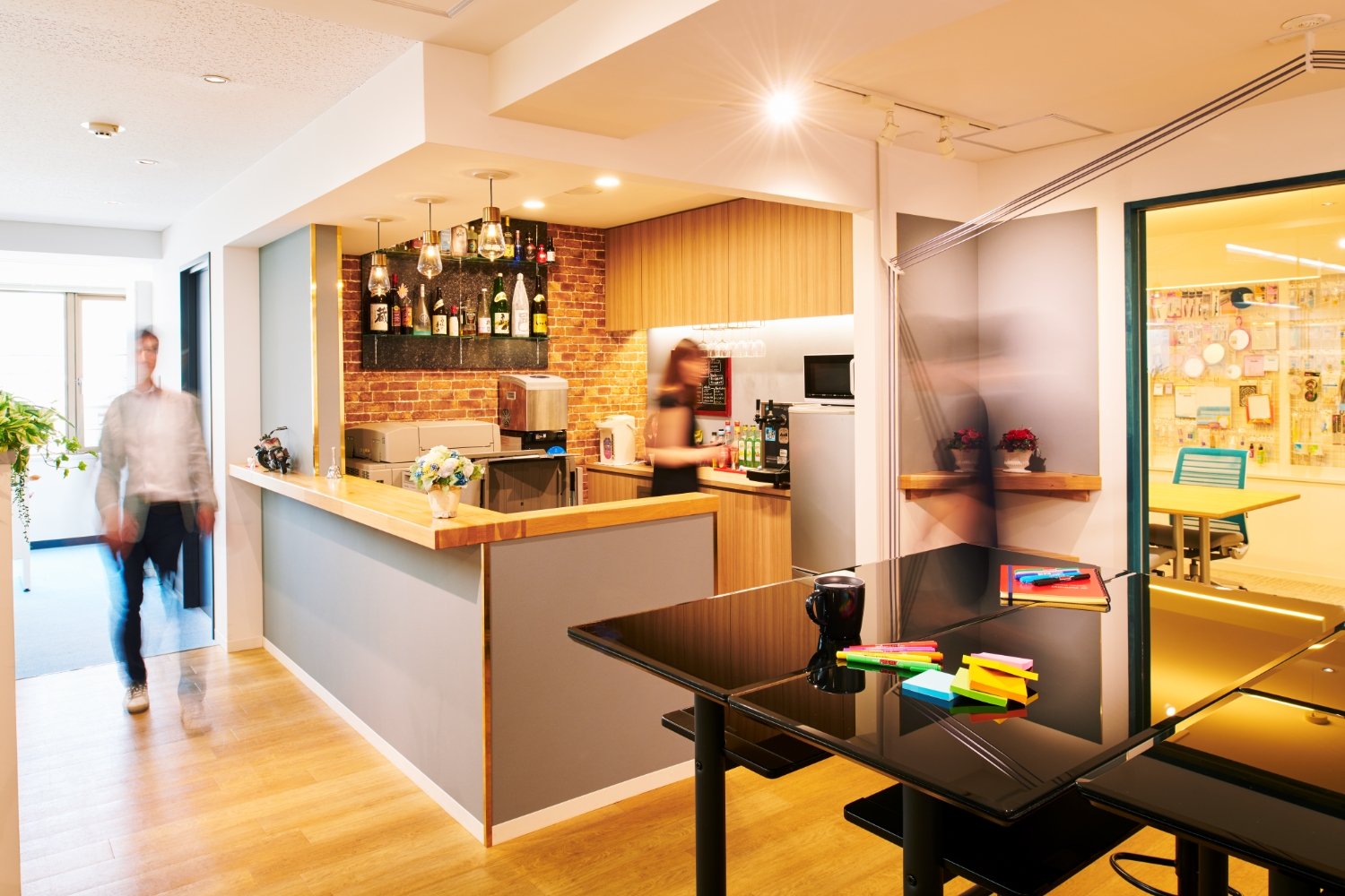 ミツキ オフィスデザイン 『キッチン』をイメージしたリフレッシュ＆コピーエリア
